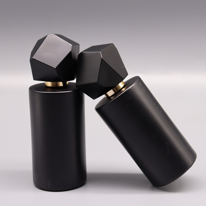 50ml Black Gold Polyhedral Cover Refillable Thick Glass Spray Perfume Bottle Empty Atomizer Makeup Cosmetic Bottle