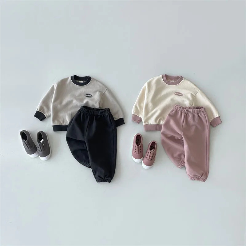 2023 Autumn Baby Long Sleeve Clothes Set Boys Girls Letter Print Swearshirt Pants 2pcs Suit Toddler Cotton Casual Outfits 240313