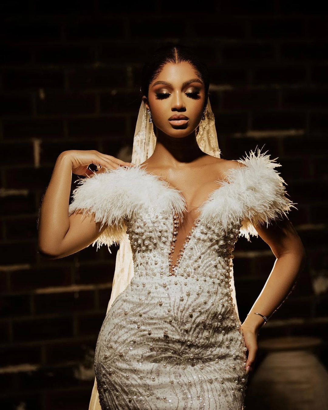 Gorgeous Mermaid Bridal Gowns Off Shoulder Wedding Dress with Overskirts Pearls Feather Sequins Custom Made Sweep Train Bride Dresses