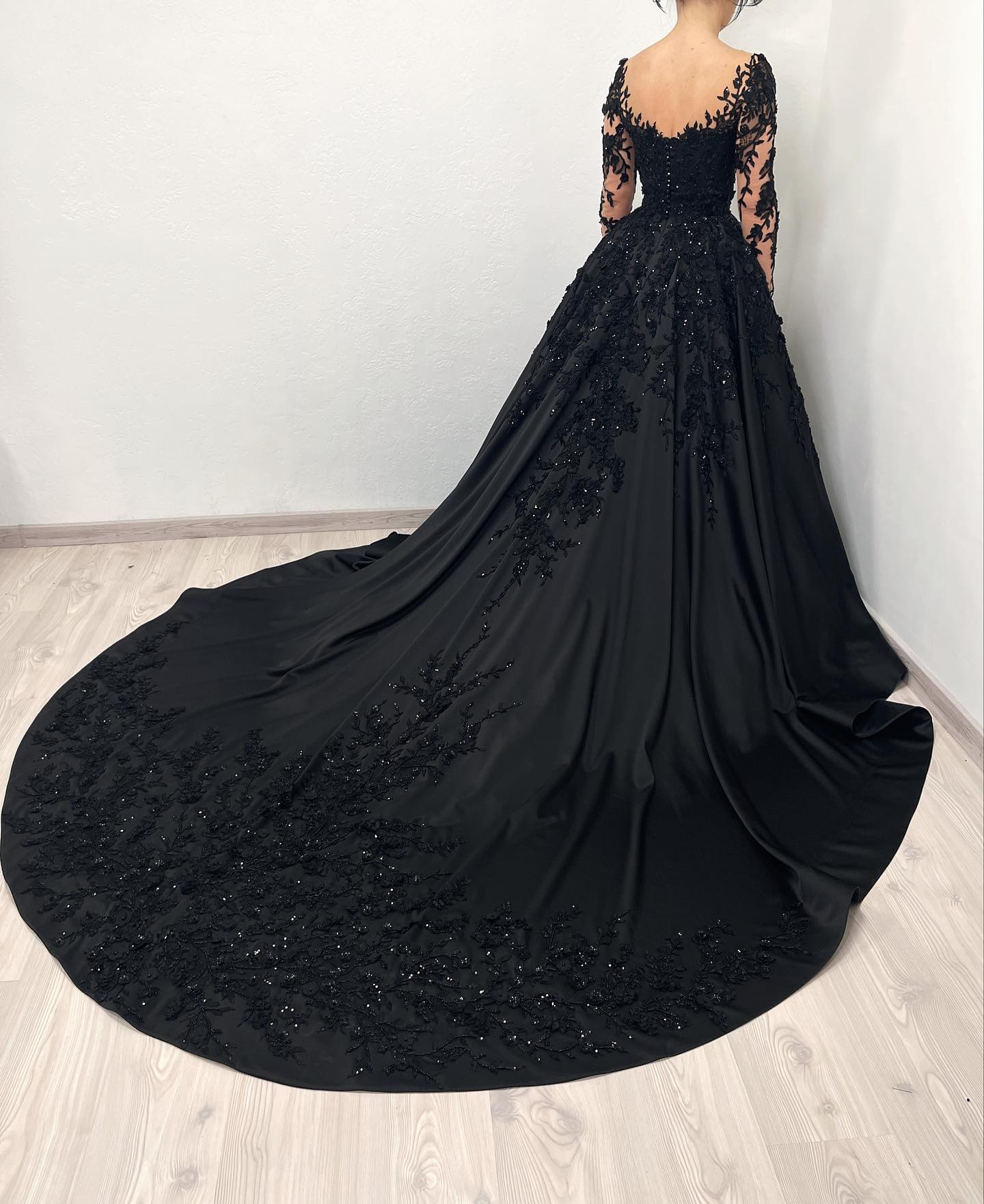 e Stunning A Gothic Illusion Long Sleeves Boho Dresses Bridal Gowns Sequins Lace Appliques Country Black Wedding Dress ppliques