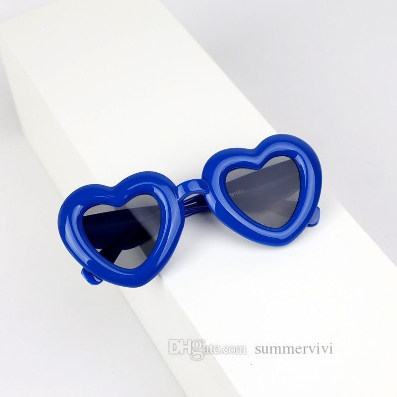 Summer Girls candy color love heart sunglass INS polarizing sunglasses kids leopard grain frame eyeglasses children beach sunblock Z3104 Z260305