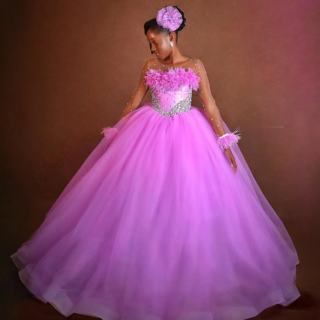Feather A Line Girls Pageant Dresses O Neck Long Sleeve Crystal Kids Birthday Party Gown Puffy Tulle Skirt Child Formal Wear BC18950