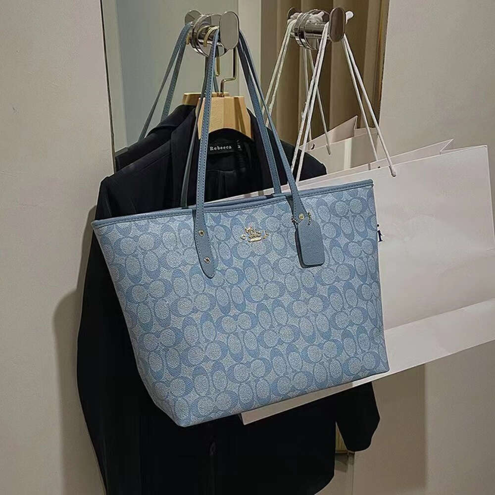 Designers Handbag Fashion Versatile Large Capacity Shopping Women's Handbag Trendy Crossbody Single Shoulder Bag