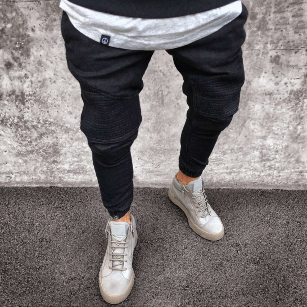 Trendy Jeans for Men's Fashionable Light Blue Tight Fitting New Outfit