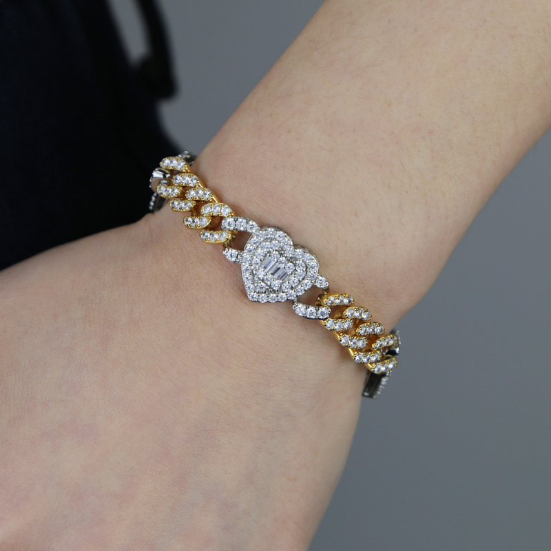 Iced Out Cubic Zirconia Heart Charm Bracelet Cuban Chain Gold Silver Color for Women Men Wedding Hip Hop Fashion Jewelry