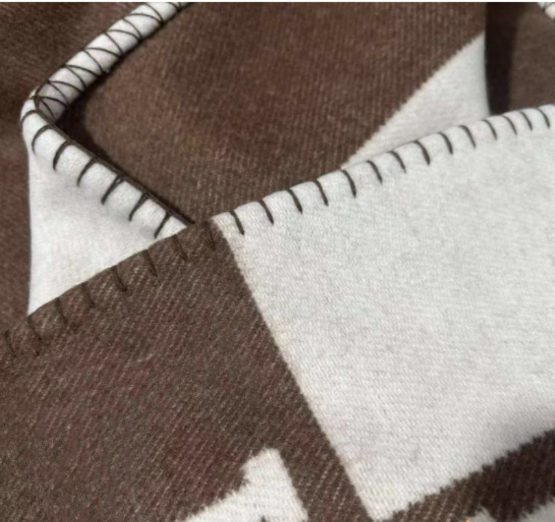 Gift Birthday New Coffee Color Thick Home Sofa Good Quailty H blanket TOP Selling beige orange red gray navy Big Size 145 175cm Wool