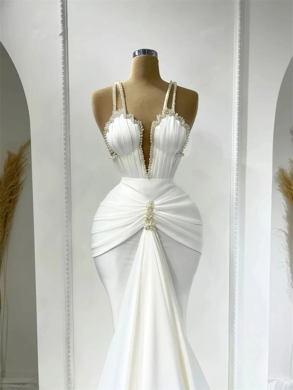 Simple Pearls Wedding Dress V Neck Mermaid Bridal Gowns Spaghetti Straps Sleeveless Slim Custom Made Sweep Train Vestido De Novia 0219