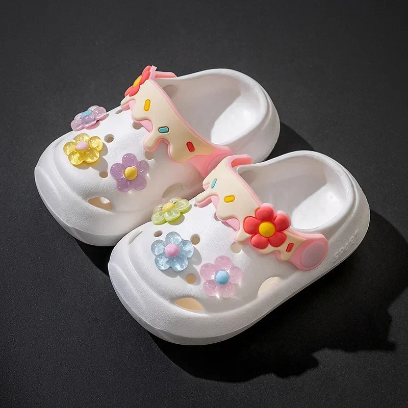 Summer Childrens Slippers Baby Cute Flowers Soft Sole Sandals Indoor Soft Anti Slip Girl Sandals Hole Shoes Kids Beach Shoes 240318