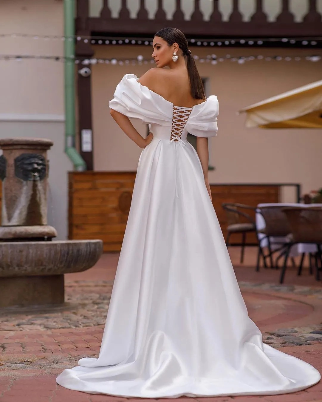 Elegant Satin Dress For Bride Puffy Off The Shoulder A Line Wedding Dresses Bridal Gowns High Split Lace Up Back Country Robe Mariage 0515
