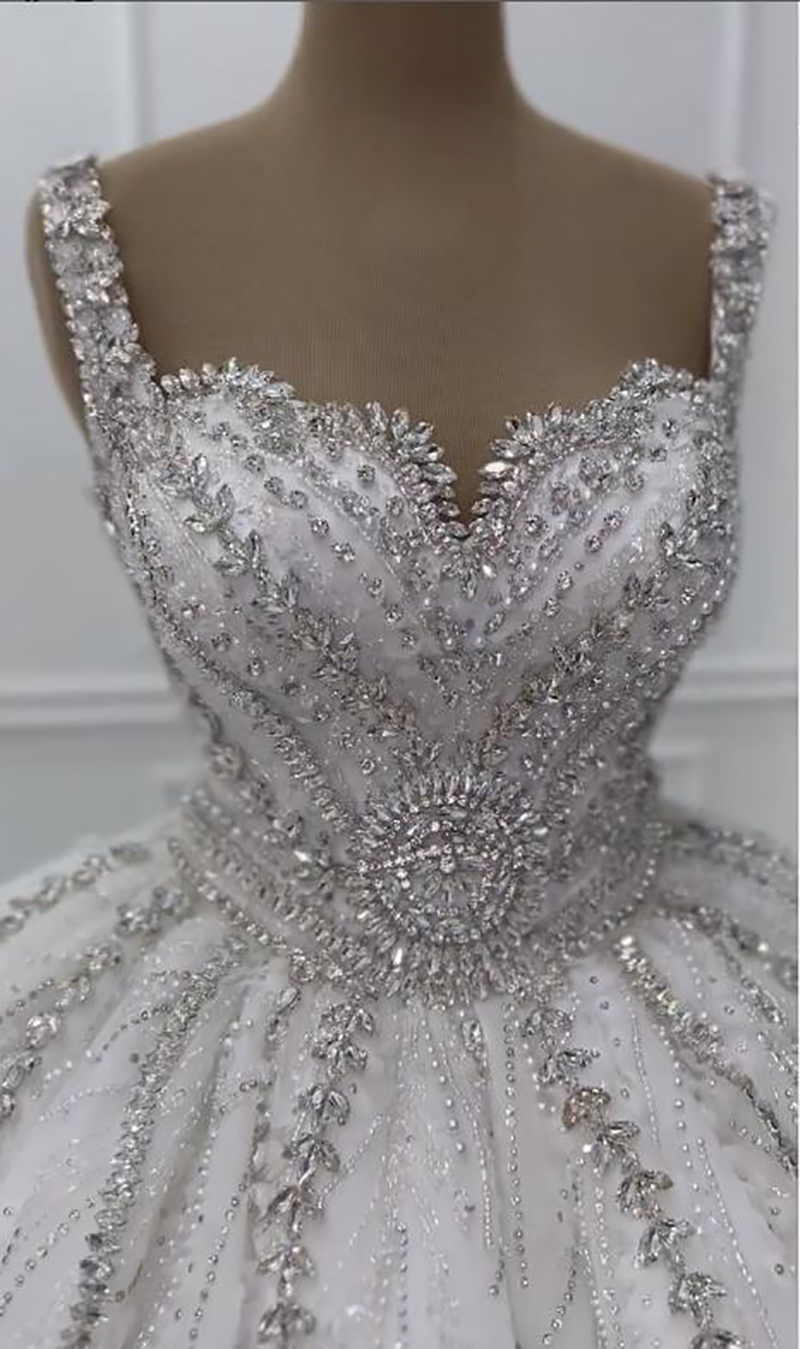 Gorgeous Ball Gown Wedding Dresses Crystal Beads Spaghetti Shining Backless Lace Up Sweep Train Custom Made Bridal Plus Size Vestidos De Novia