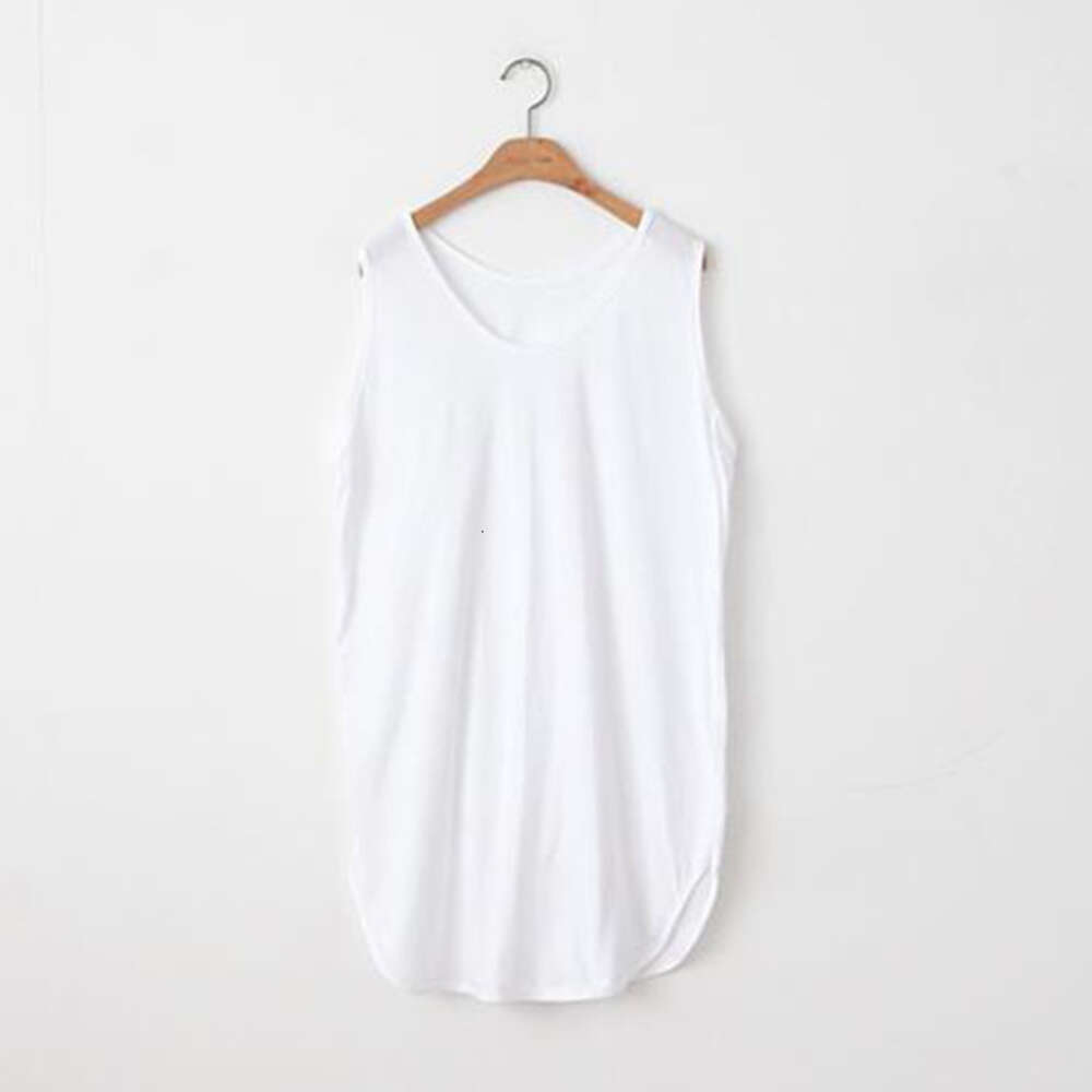 Fart Curtain Paired Sweatshirt Bottom Loose Fitting Vest with A Curved Open Cut and Exposed White Edge for Layering