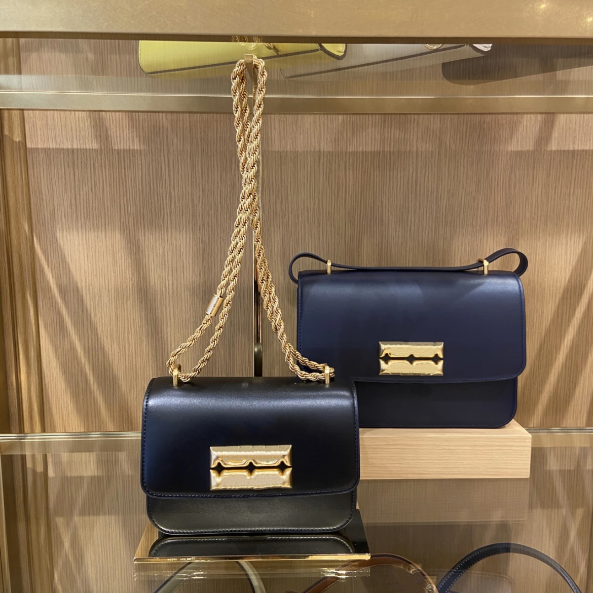 Luxury Women's Designer Bag Classic Crossbody Bag Leather Small Square Bag Metal Shoulder Bag Handbag Chain Bag Summer Beach Bag