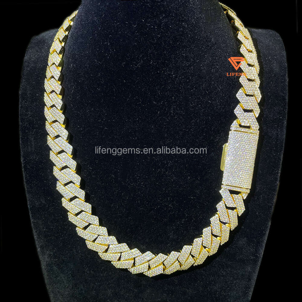 Private Jeweler Custom Made Hip Hop Jewelry 20mm Iced Out Vvs Moissanite Diamond 925 Sterling Silver Gold Miami Cuban Link Chain