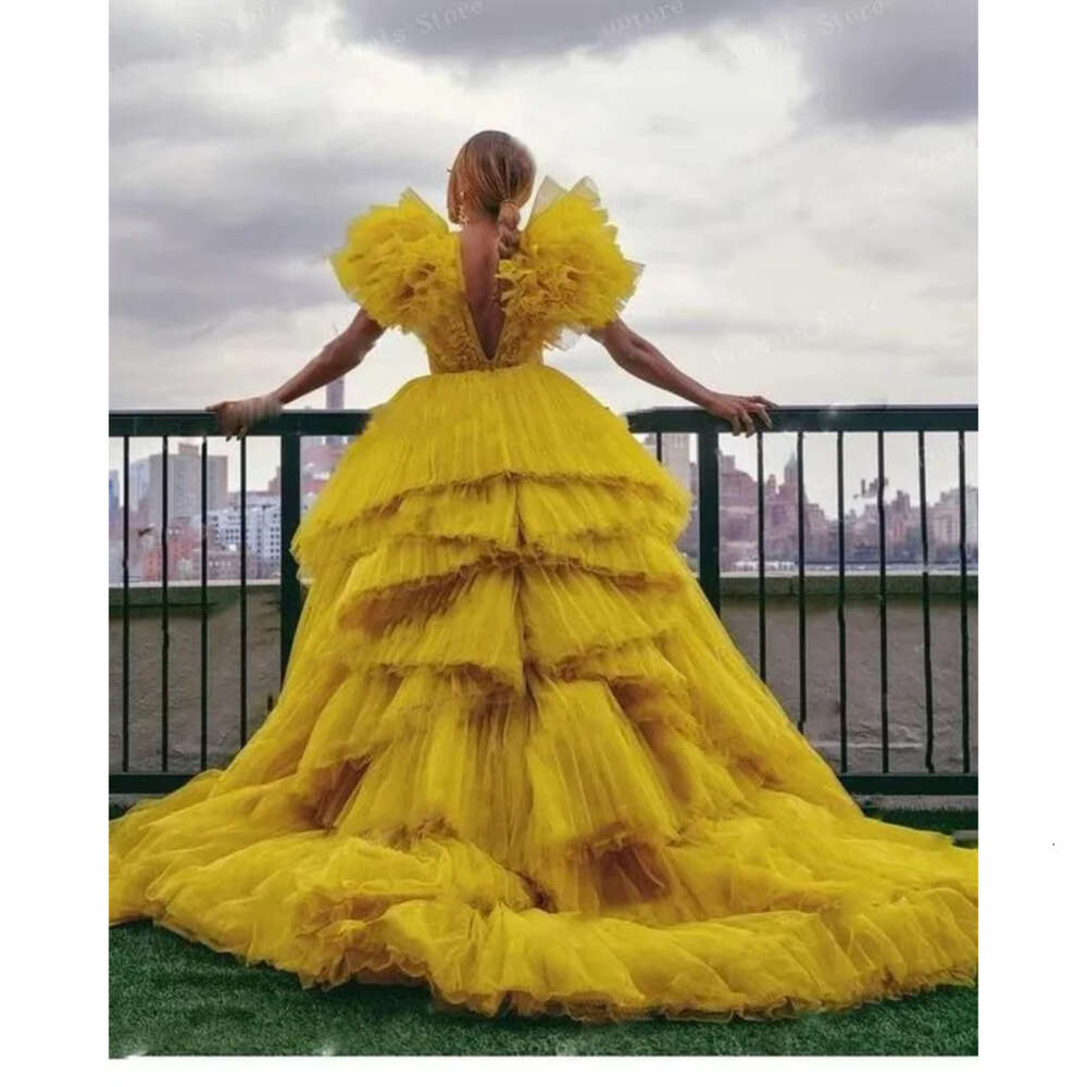 New Tulle Yellow Prom Dresses Extra Puffy Ruffles V Neck Photoshoot Women Dress Long Vestidos De Fiesta Formal Evening Gowns Estidos estidos
