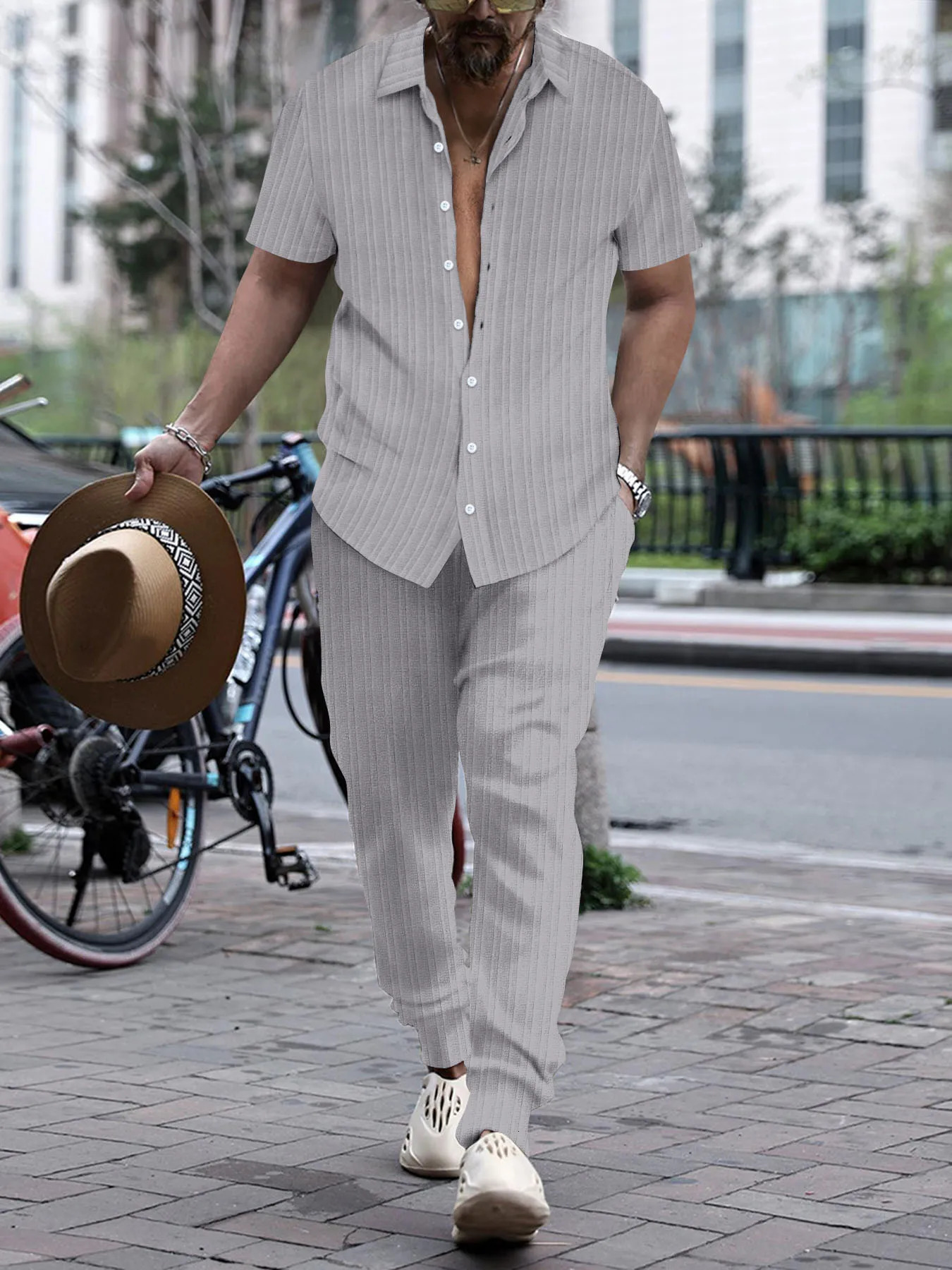 2024 Summer Fashion Mens Sets Solid Color Stripe Streetwear Short Sleeve Shirt Pants Two Pieces Casual Suits S3XL 240307