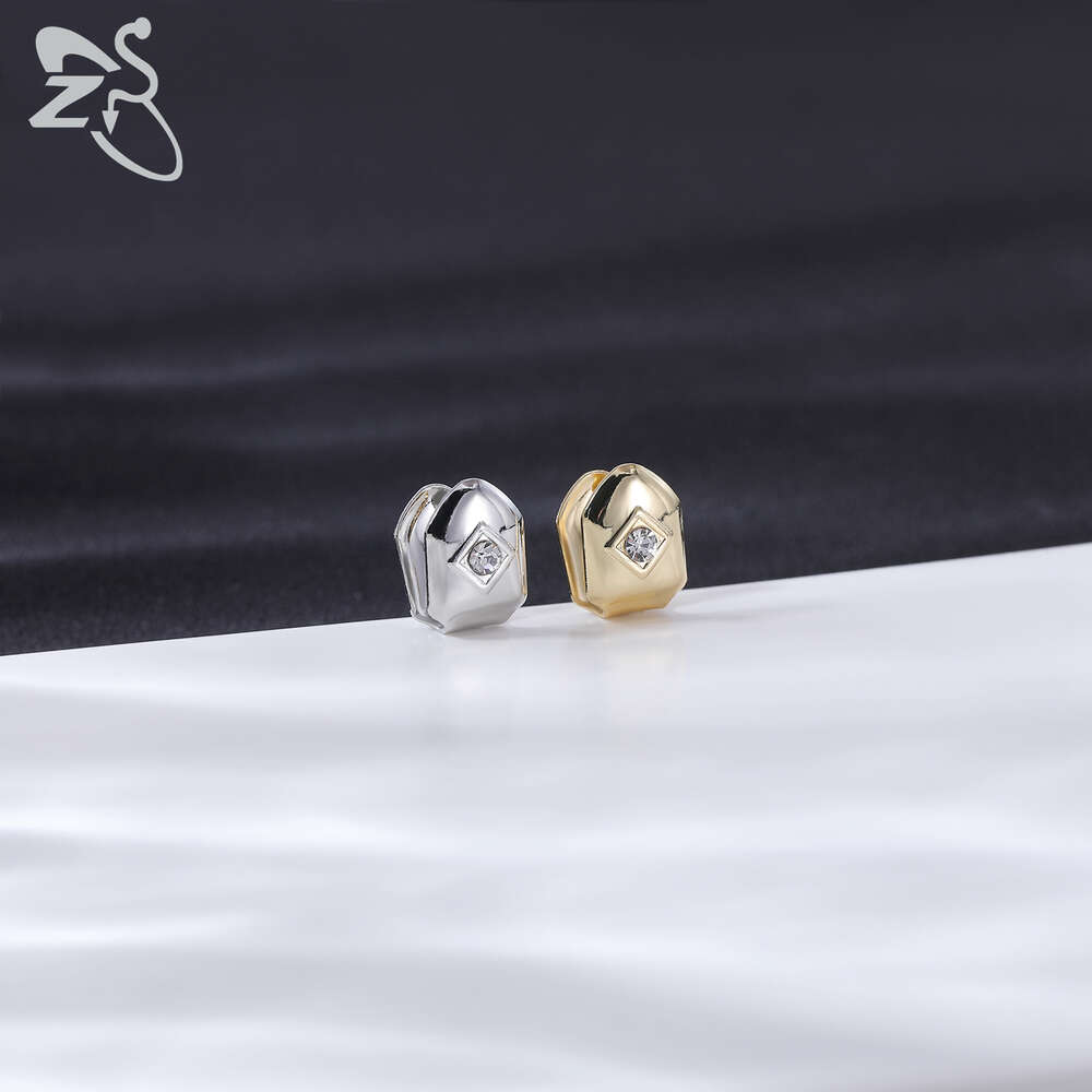 ZS 1-2 Pieces Hip Hop Gold Plated Teeth Shiny CZ Crystal Cross Gap Grillz High Polish Finish Top & Bottom Tooth Cap