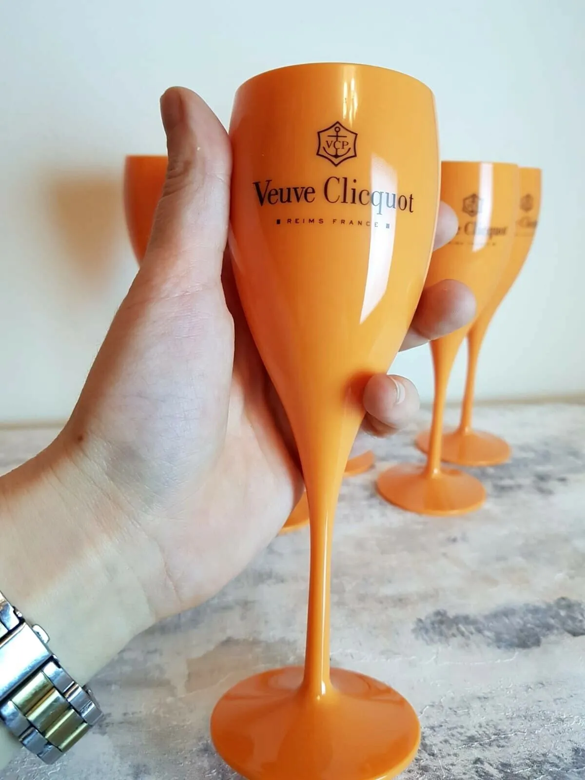6x Veuve Clicquot Acrylic Plastic Champagne Orange Flutes Wine Glasses 180ml High-end