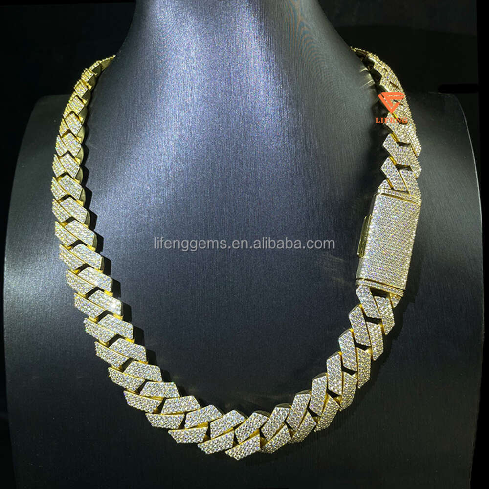 Private Jeweler Custom Made Hip Hop Jewelry 20mm Iced Out Vvs Moissanite Diamond 925 Sterling Silver Gold Miami Cuban Link Chain