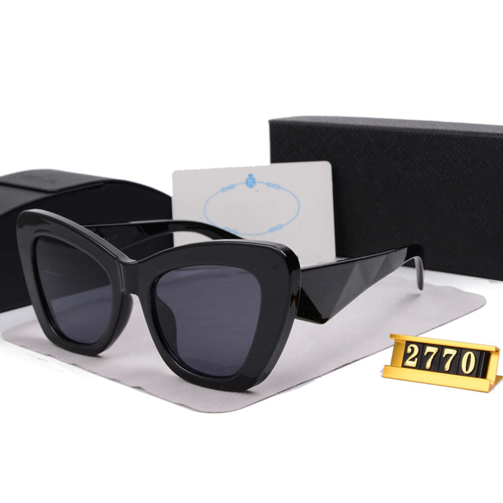with Box Designer Sunglasses Classic Eyeglasses Goggle Outdoor Beach Sun Glasses for Man Woman More Color Optional Triangular Signature UV400