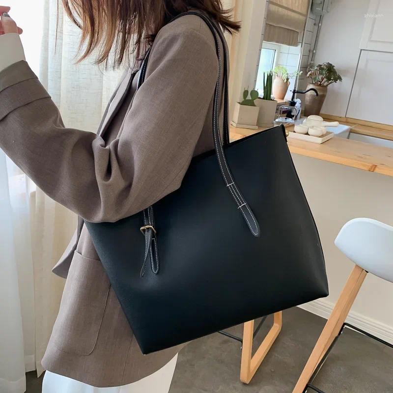 2025 NEW Shoulder Bags Wine Red PU Handbag Tote Solid Color Hand Women's Retro Simple Trend Leather Bucket fashionable item