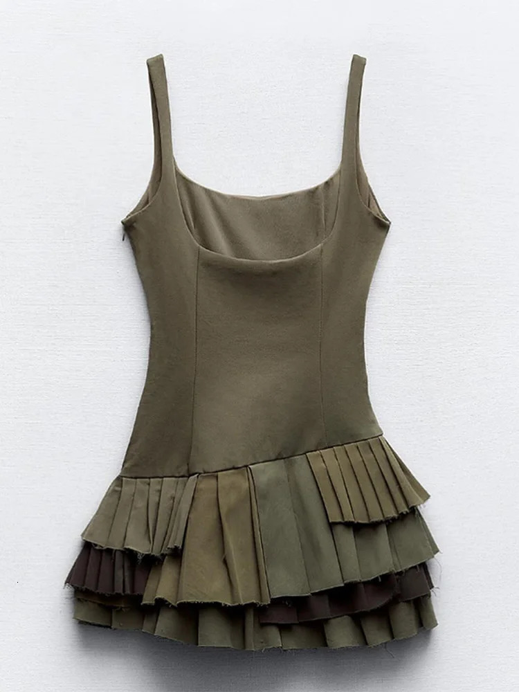 Sexy Pleated Women Mini Sling Dress Fashion Sleeveless Backless Bodycon Dresses 2024 Summer Lady Gradient Hem Street Robes 240314