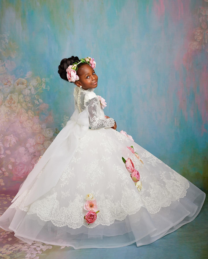 2024 Aso Ebi wer Girl Dresses First Communion High Neck Long Sleeves Ball Gowns Princess Queen Cute Girls Birthday Dress for Special Ocns NF140