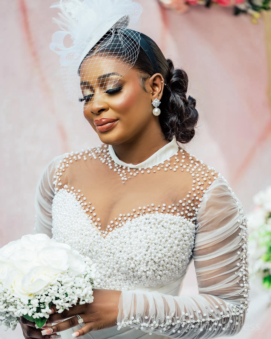 2024 African Short Wedding Dress For Bride Bridal Gowns Illusion High Neck Long Sleeves Beaded Pearls Lace Satin Wedding Gown For Nigeria Black Women 
