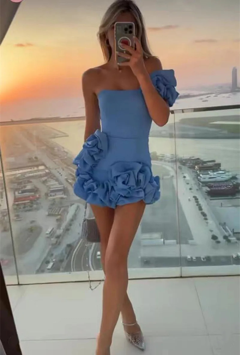 Elegant Short Strapless Crepe Evening Dresses With Hand Made Flower Sheath Sleeveless One Shoulder Mini Length Zipper Back Prom Dresses for Women