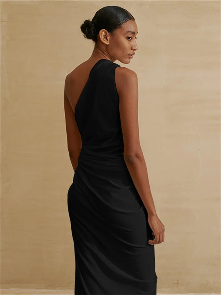 Sexy Oneshoulder Asymmetric Black White Beach Dress Midi Cover Up Woman Swimwear Bikini Tunic Kimono Beachwear Outfit 240320