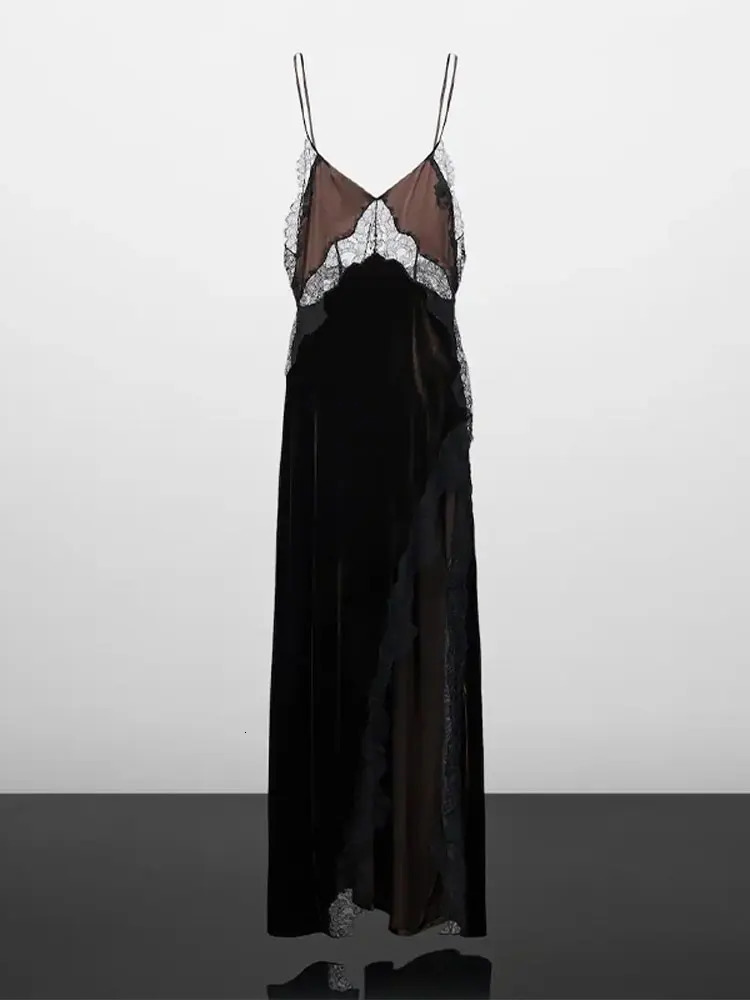 Women Elegant Spaghetti Velvet Maxi Dress Fashion Sexy Sleeveless Backless Mesh Patchwork Robe Female Party Evening Vestidos 240319