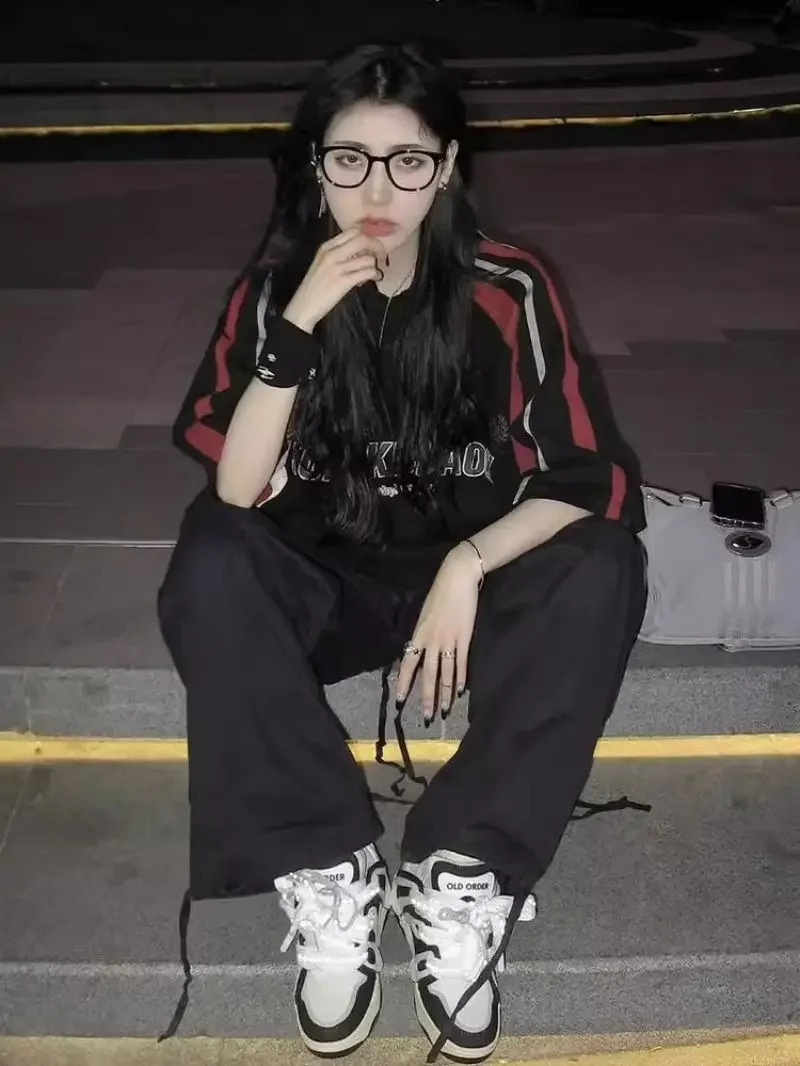 Deeptown Vintage Oversized T Shirts Women Man Y2k Streetwear Patchwork Short Sleeve Tees Female Casual Sporty Black Couple Tops 240321