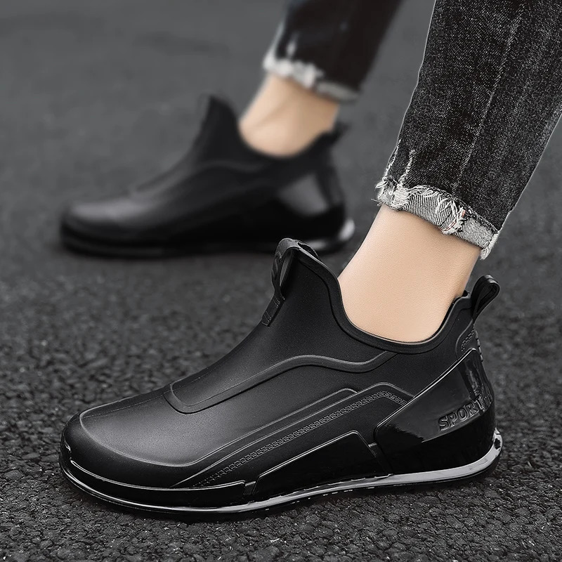 Fishing Shoes Men Outdoor Non-slip Light Hiking Shoes Shaxi Fishing Rain Boots Durable Waterproof Rubber Fishing Shoes 240309