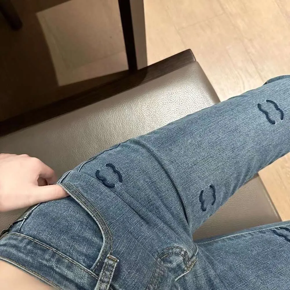 Trendy Womens Jeans Designer Pants Women Fashion Letter Embroidered Trousers 2024 Slim Denim Pants