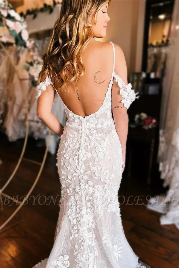 Lace Romantic Mermaid Wedding Dresses Spaghetti Straps 3D Appliques Sexy Open Back Bridal Gowns with Buttons Covered Plus Size BC15483