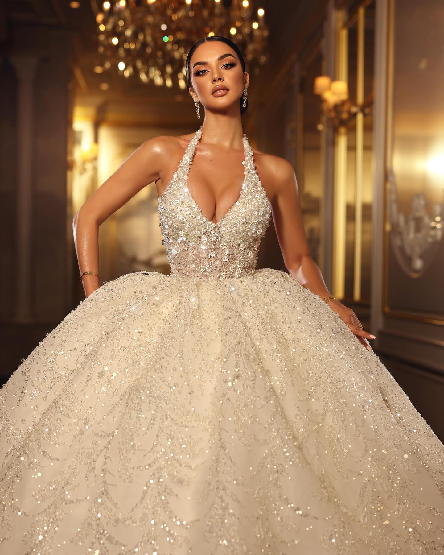 Charming Crystal Ball Gown Wedding Dress for Bride Beading Lace Hater Wedding Dresses Dubai Saudi Arabic Long Train R Bridal Gowns