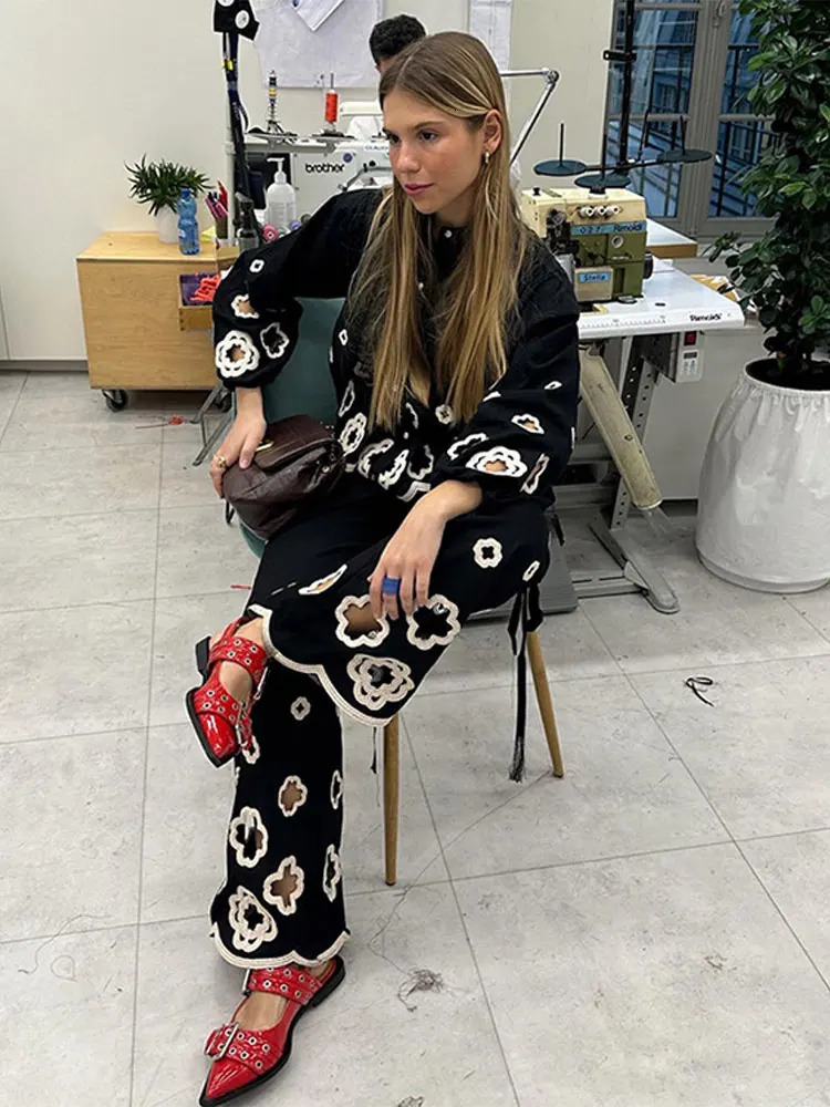 elegant flower hollow out Womens 2piece set chic lapel lantern sleeves shirt loose pants suit spring lady high streetwear 240321