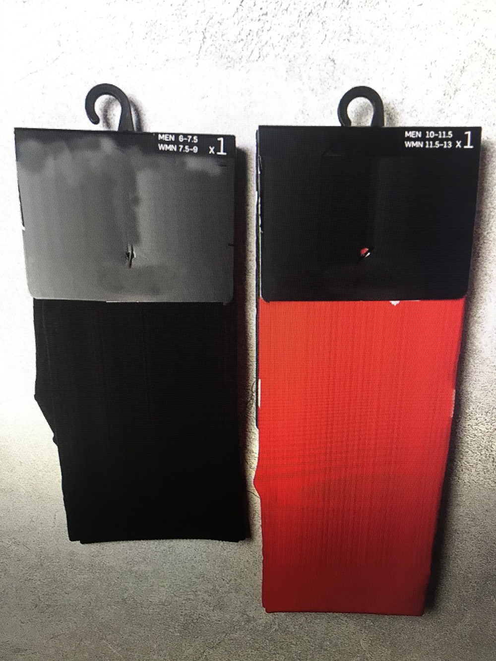 2025--Fashion Socks Casual Cotton Breathable Black red Skateboard Hip Hop Sock Sports Socks 2 colors