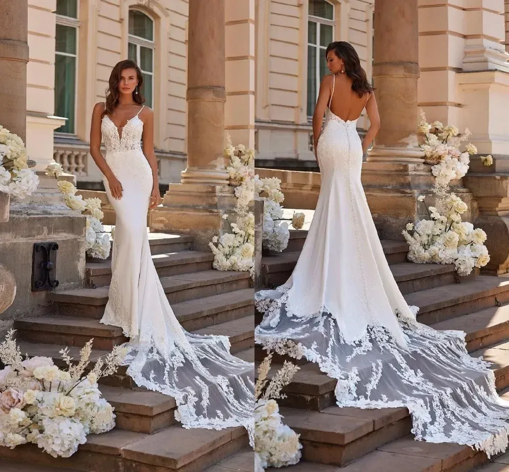 Backless Sexy Lace Mermaid Wedding Dresses Spaghetti Straps Appliques Western Long Train Bridal Gowns Elegant Robes De Mariage Bc15730 0219