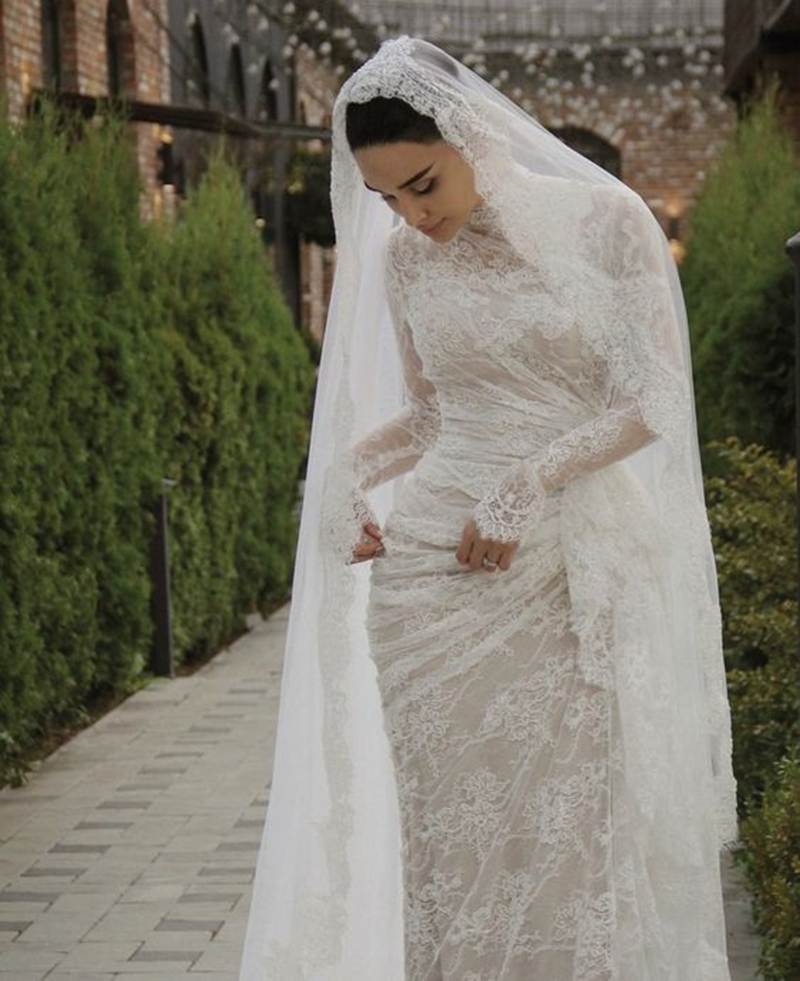 Modest Arabic Full Lace Mermaid Wedding Dresses High Neck Long Sleeves Pleats Elegant Bridal Gowns Custom Made Muslim Bride Dress