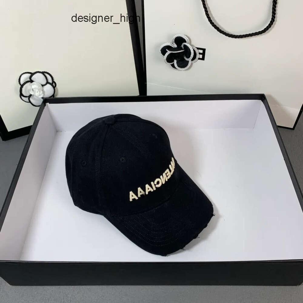 Sports Designer balencigaa balenciaga balenciagia balanciga Hat Baseball Caps Women Hole Casquette Outdoor Sunshade Warmth Letter Embroidery 3d HOO1