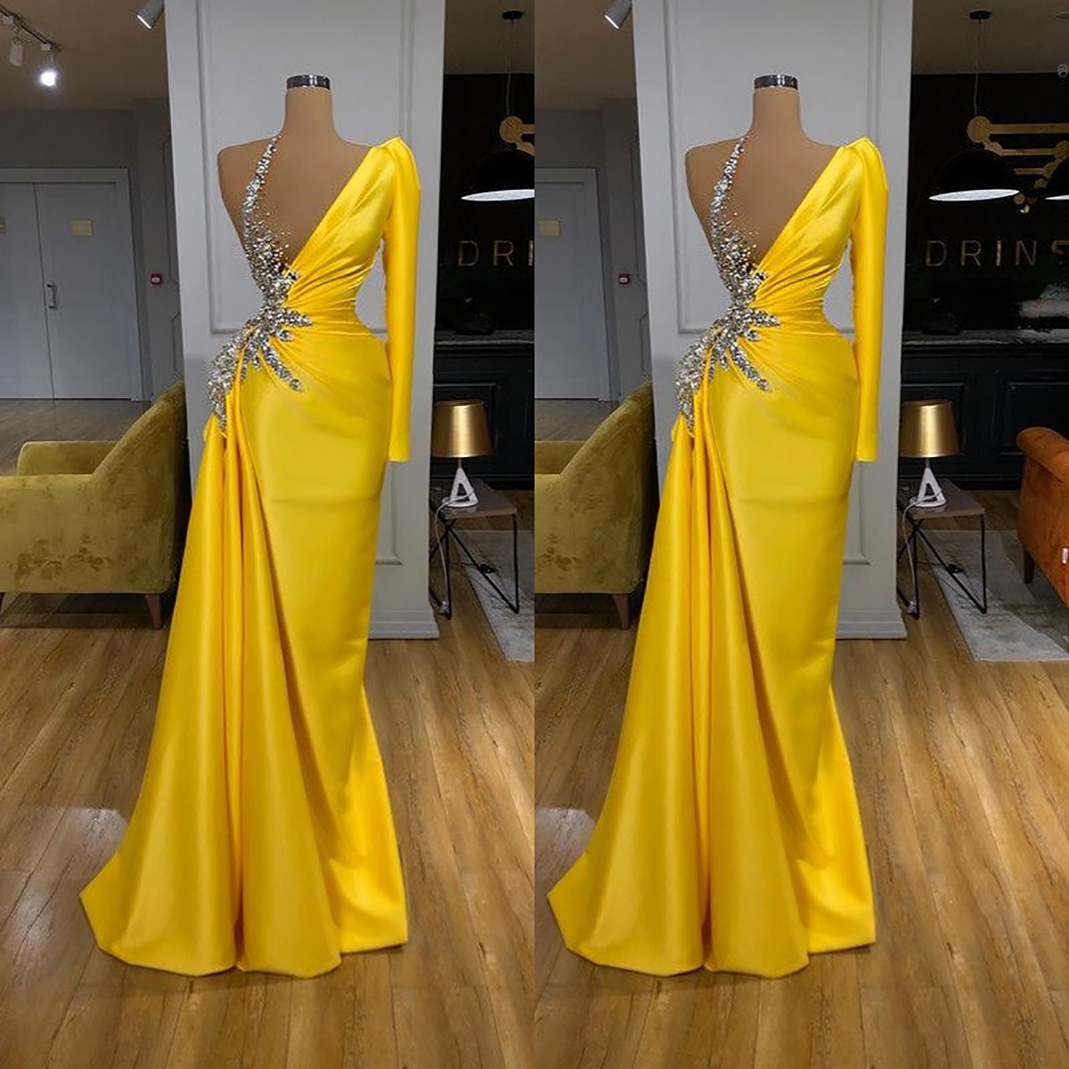 Designer Women Evening Dresses Sheer Neck One Shoulder Prom Gowns Appliques Sweep Train Dress For Party Custom Made Robe De Soiree