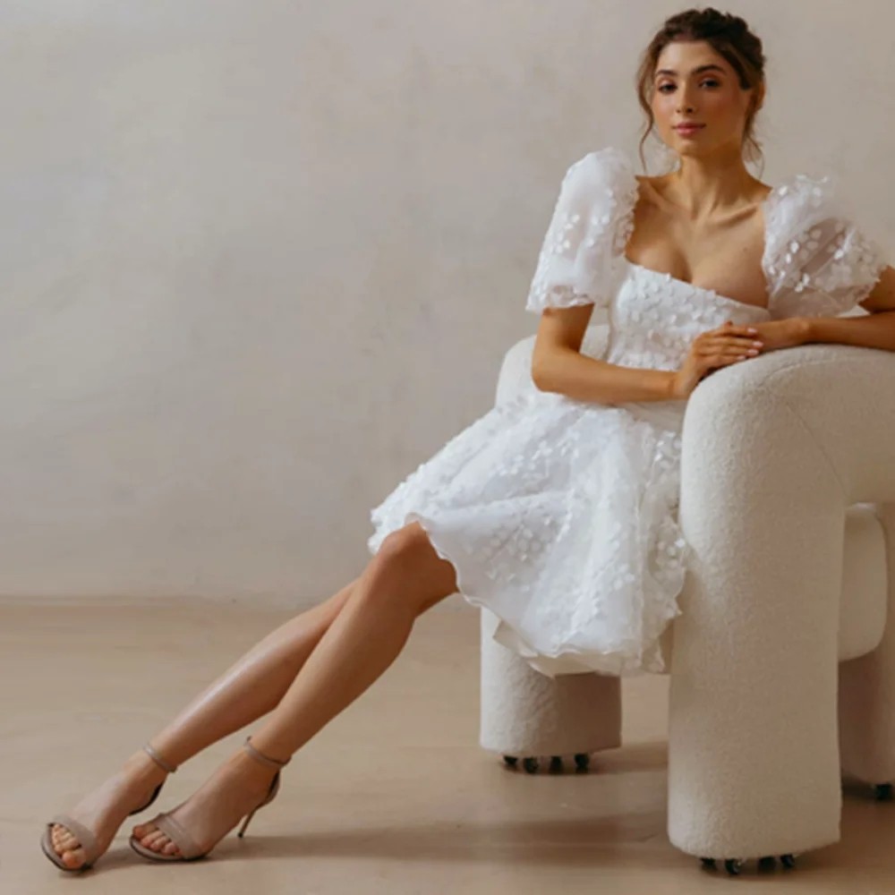 2024 Lace Mini Short Wedding Dress Lace Up Puffy Puff Sleeves Square Neck Bridal Party Gowns A Line Backless Vestido De Novia