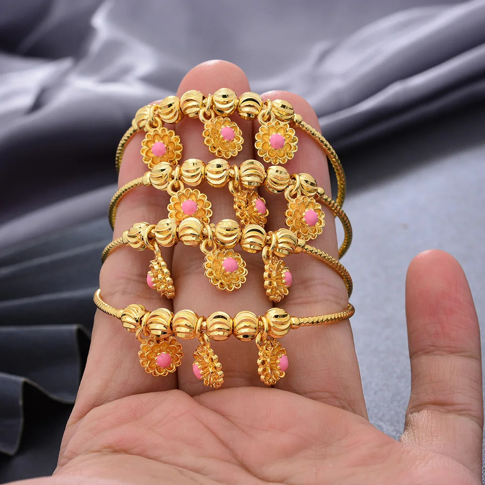 4pcs/Lot Dubai Gold Color Bangles For Baby Chind 3-12Years Girls Flower Wedding Bracelet Bangles Africa Arab Jewelry 240315