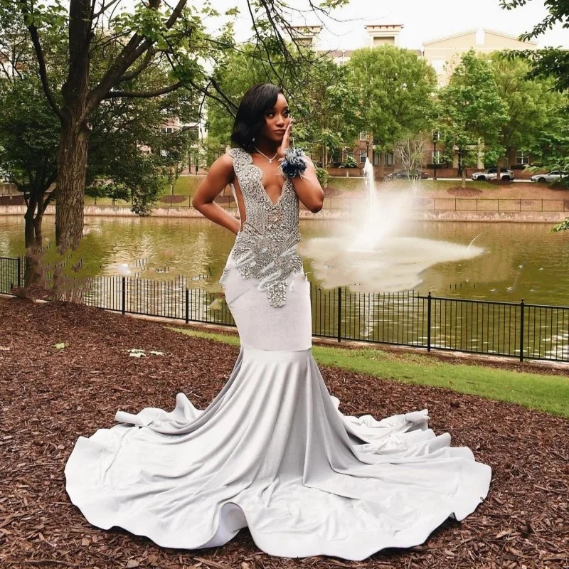 Designer Sier Prom Dress 2024 Blackgirl Rhinestone Veet African Women Party Gowns Long See Through Vestidos De Festa 0431