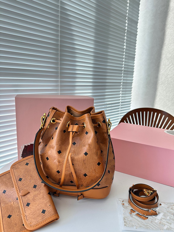2025 Women's Shoulder Designer Chain Bag High Quality Wallet Diagonal Straddle Bag,drawstring bucket bag, beautiful bag.