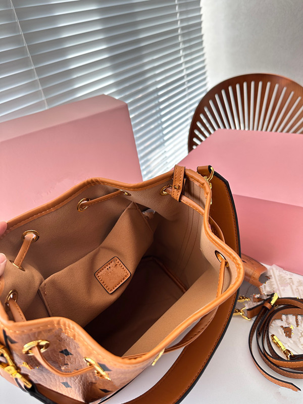 2025 Women's Shoulder Designer Chain Bag High Quality Wallet Diagonal Straddle Bag,drawstring bucket bag, beautiful bag.