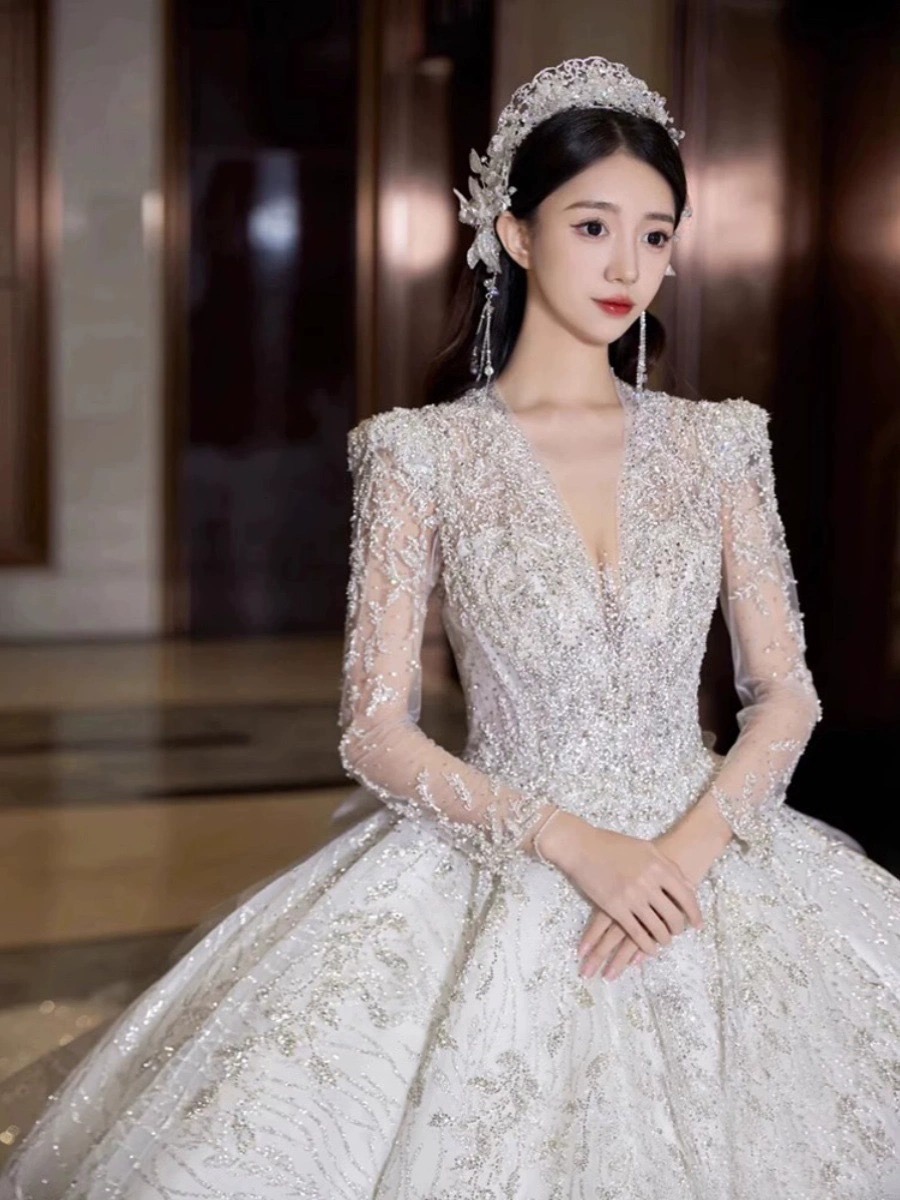 Sequined Wedding Dresses Crystals Sheer Long Sleeve Lace Beaded Ball Gown Vestido Novia Dress Vintage Bridal Customise Arabic Robe De Mariee