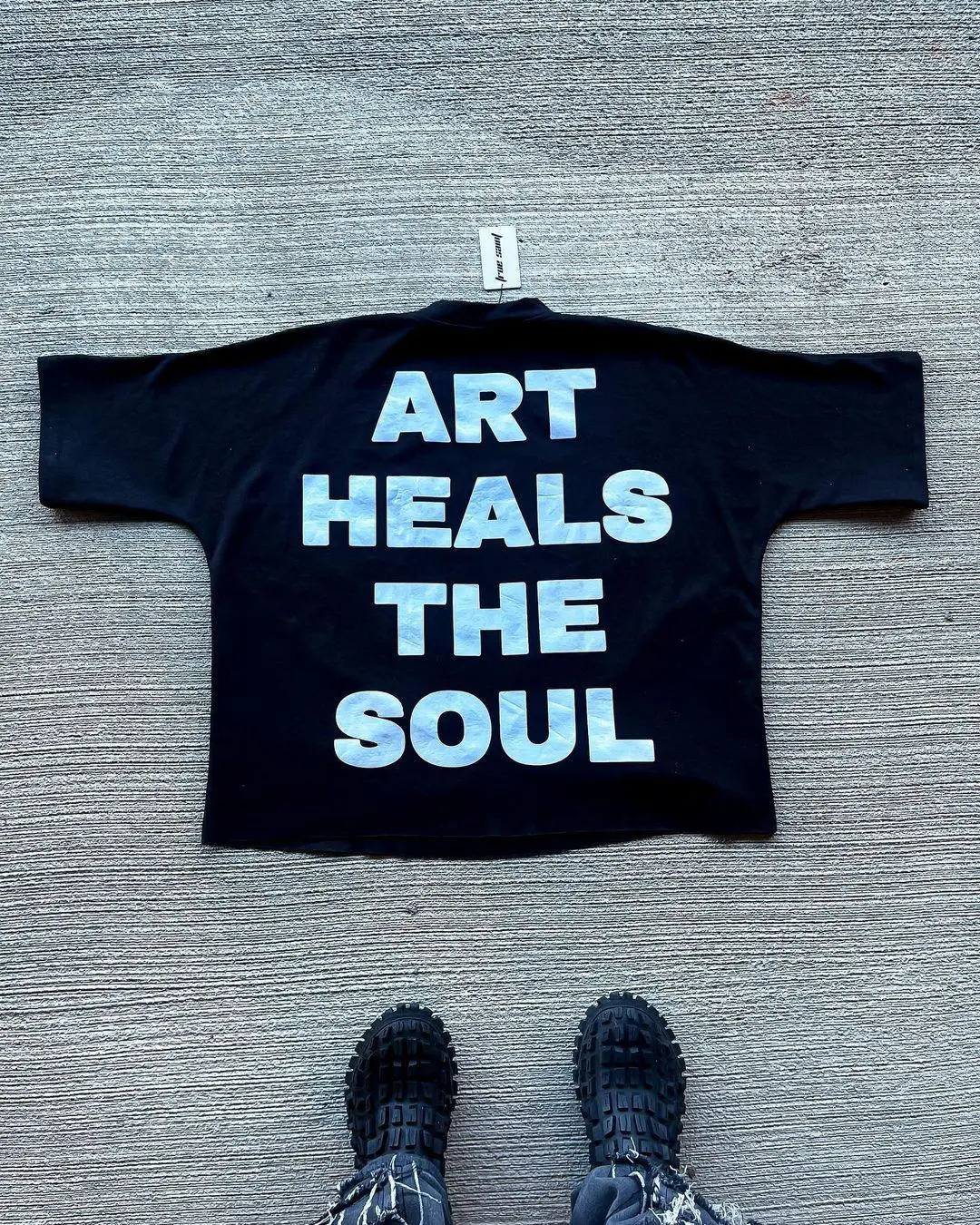 Little devil graffiti hip-hop printed street short-sleeved T-shirt for men and women summer retro Y2K loose daily round neck top 240321