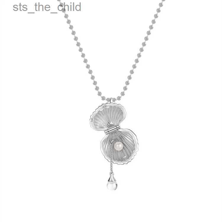 Pendant Necklaces New Beach Shell Picking Can Open and Close Shell Necklace Womens Box Pendant Pearl Shell White Resin Water Bead Chain WomensC24326