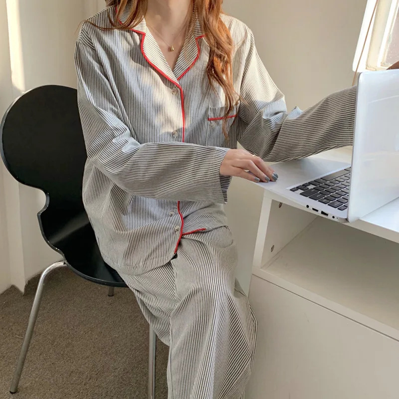 Contracted Stripe Couples Lapel Button Cardigan Long Sleeve Pants Loose Spring Summer ice silk Sleepwear Loungewear 2 Sets 240314